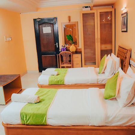 Naksha Tree Hotels - Mogappair Chennai Exteriör bild